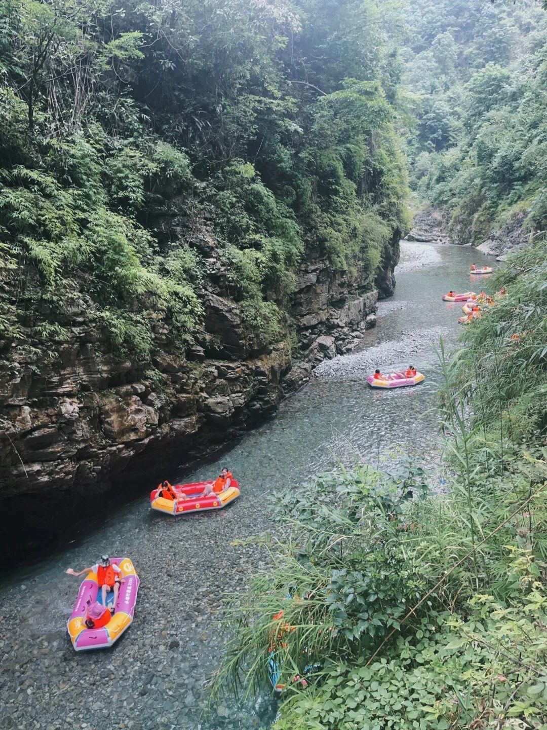 这个夏天去漂流吧～贵州水银河漂流超好玩👍