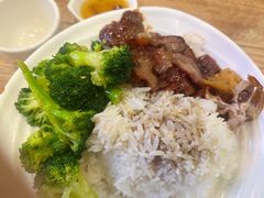 -裕记烧腊连锁餐饮(国商分店)