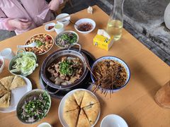 -大众跷脚牛肉馆·非遗传承单位(峨眉山店)