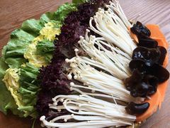 -拾味馆·浓鲜骨汤(光谷天地店)
