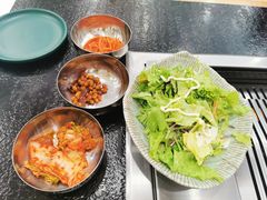 -臻牛烤肉