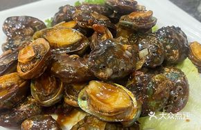 Sauce-Braised Small Abalone