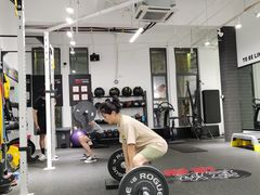 -汗水空间私教健身连锁(SM广场店)