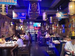 大堂-船梆煮•蒸汽海鲜·炉火烤肉(五四广场店)