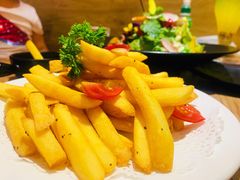 炸薯条-威克特披萨汉堡