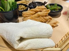 -丁里羊肉小镇(天鹅湖总店)
