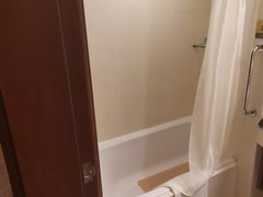 -汕尾巴黎半岛酒店