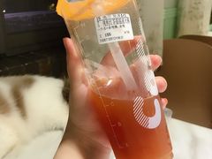 桃桃红茶摇摇冻-CoCo都可(湖滨银泰店B区店)