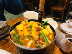 -滇香肴·云南菜蒸汽石锅鱼(云南北路店)