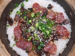 腊肠腊肉煲仔饭-红星光发煲仔饭(大石街店)