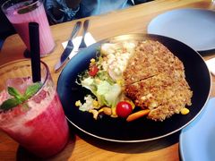 煎鸡肉有机藜麦沙拉-The Diner X餐厅(青岛万象城店)