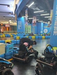 -卡尔飞车(武汉青山印象城店)