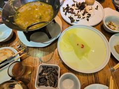 -广合草鸡·泰山炒鸡(温泉路店)