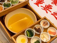 -云南荟·湖畔领宴(领事馆店)