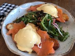 -ROAST coffee & eatery