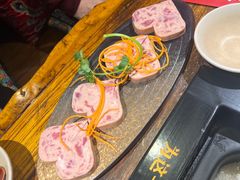 -老牌坊云南鱼豆花火锅(爱建店)