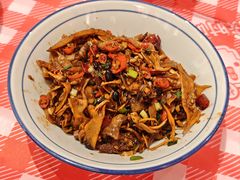 鲜辣炒笋干肥牛-荆九爷爆炒桥头三嫩(夫子庙店)