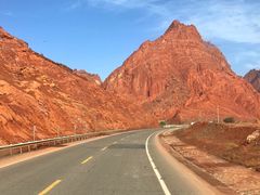 -天山神秘大峡谷