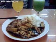 红烧肉百叶结饭-满堂福素食馆(长阳路店)