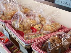 -红宝石·鲜奶小方·海派西点房(金杨店)