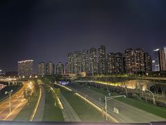 -南京眼步行桥
