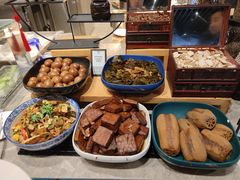 -武汉世茂希尔顿酒店·汇·全日餐厅