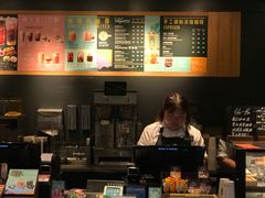 -星巴克(西藏路店)
