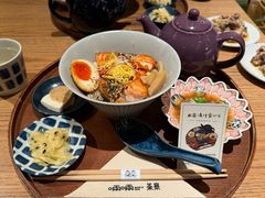 -啢啢茶寮(芳华横街店)