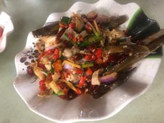 -阿浪海鲜连锁加工店(B栋2排1号火车头店)