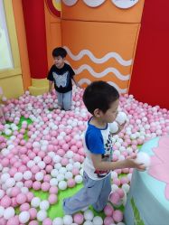 -孩子王童乐园(泰州万达店)