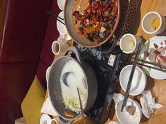 -隔壁老王·家常云南菜(花巷店)