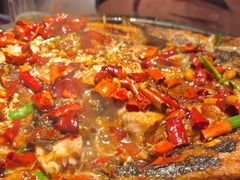 -鸣记脆皮烤鱼·海鲜烤鱼(三八广场店)