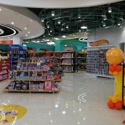 -卡通派潮品玩具折扣仓(青岛新城吾悦广场店)