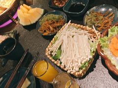 -湊湊火锅·茶憩(打浦桥日月光店)