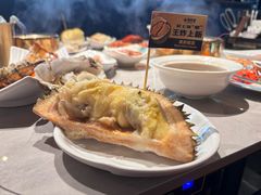 -雍容荟帝王蟹活龙虾展台自助(IFS黑金店)