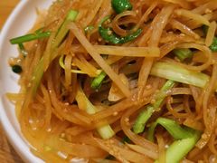 芹粟土豆丝-渝乡人家(和平里店)