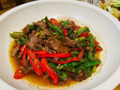 -老滇山寨•云南特色菜•地方菜•民族风情歌舞表演(金碧店)