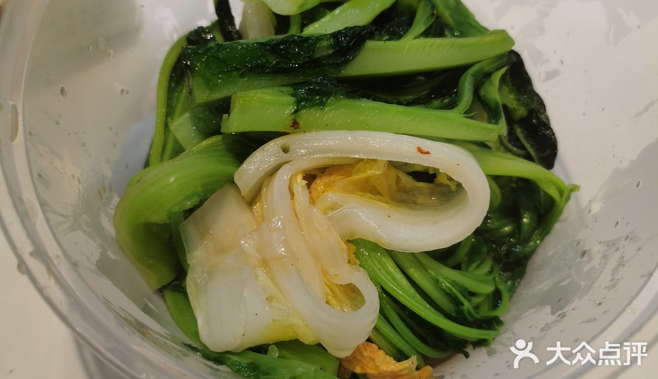 总体味道还行！老板还送了几串，特别客气。「墨鱼肠」还行