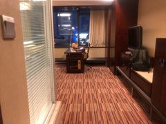 -上海龙之梦万丽酒店