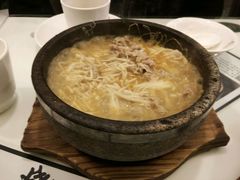 -新大咀港式茶餐厅(宝山万达店)