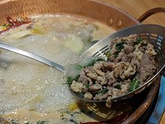 -洱火云南酸菜牛肉火锅(石景山当代商城店)