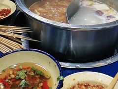 -马路边边·成都串串(翠柏路店)