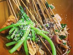 -上上签·冷锅串串(六灌路店)