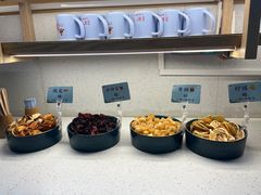 -蜜桃餐厅·伴山(绿宝广场店)