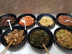 -点食坊莲花白米线