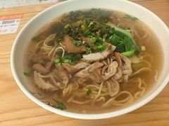 雪菜肥肠面-郑记南门口·小笼汤包(山水人家店)