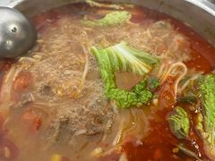 -黄利砖万峰林布依特色酸笋牛肉馆