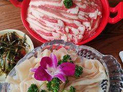 -佬土鹅肠火锅(解放路店)