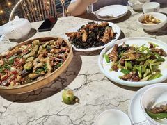 -鲤鱼塘农家山庄