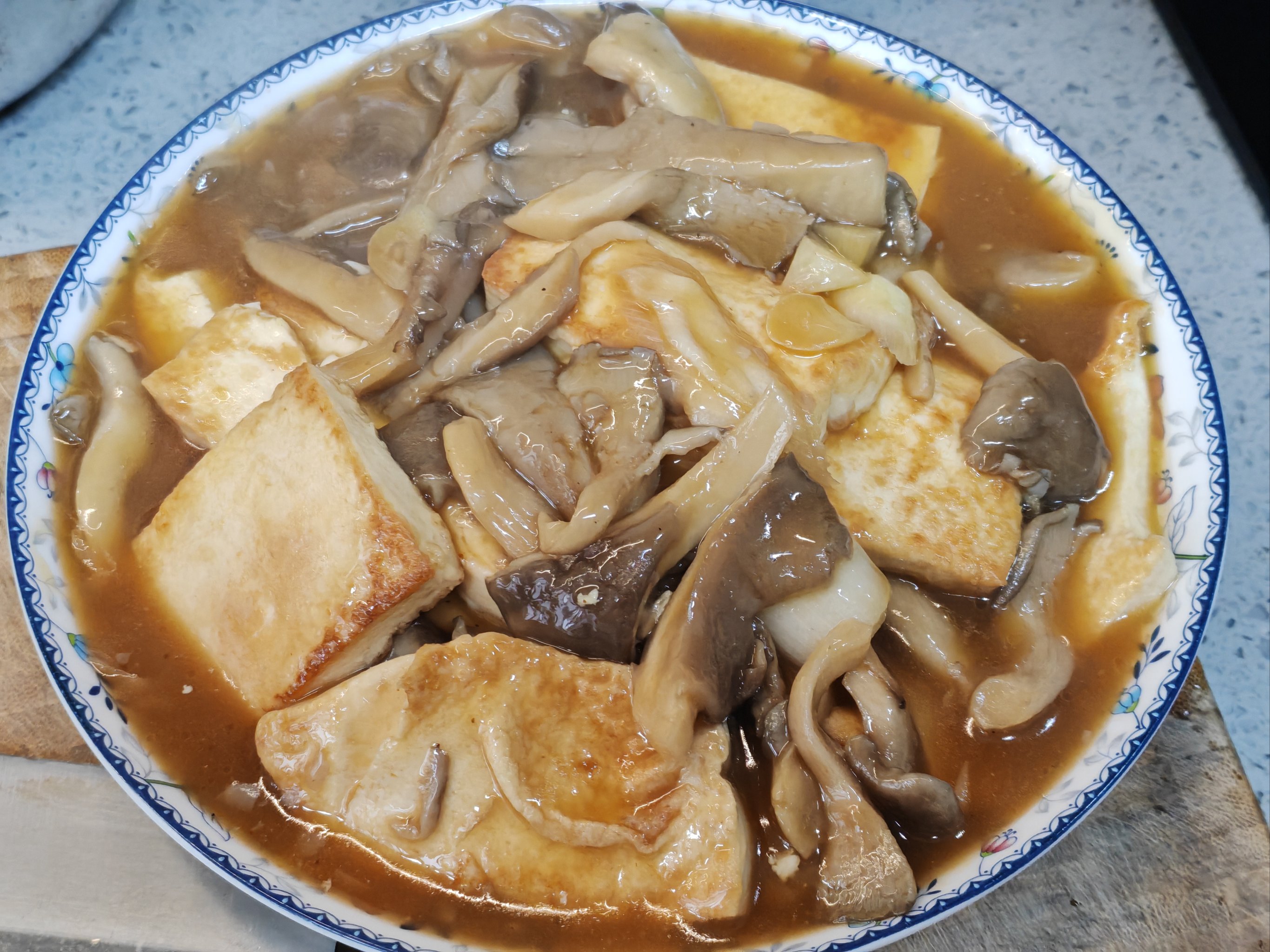 平菇炖土豆图片